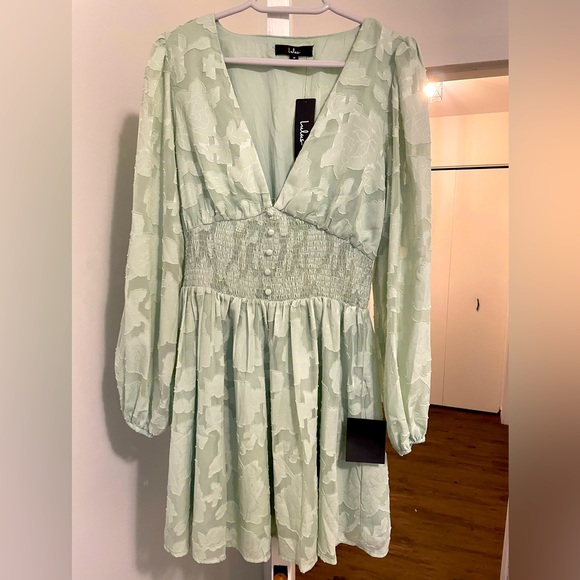 Lulu’s medium mint green dress. Never worn - Picture 1 of 2